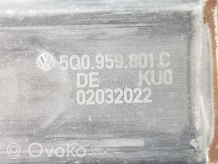 Audi Q2 - Etuoven ikkunan nostomoottori 5Q0959801C