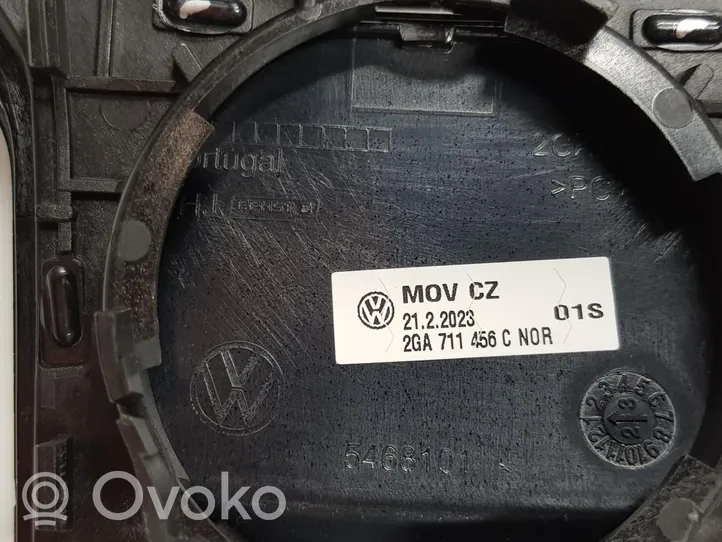 Volkswagen T-Roc Vaihdevivun/vaihtajan verhoilu nahka/nuppi 2GA713123F