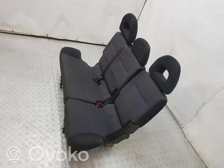 Mitsubishi Montero Kanapa tylna / Fotel drugiego rzędu 