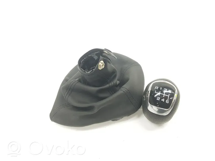 Iveco Daily 4th gen Gear lever shifter trim leather/knob 5802470372