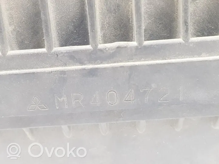 Mitsubishi Montero Obudowa filtra powietrza MR404721