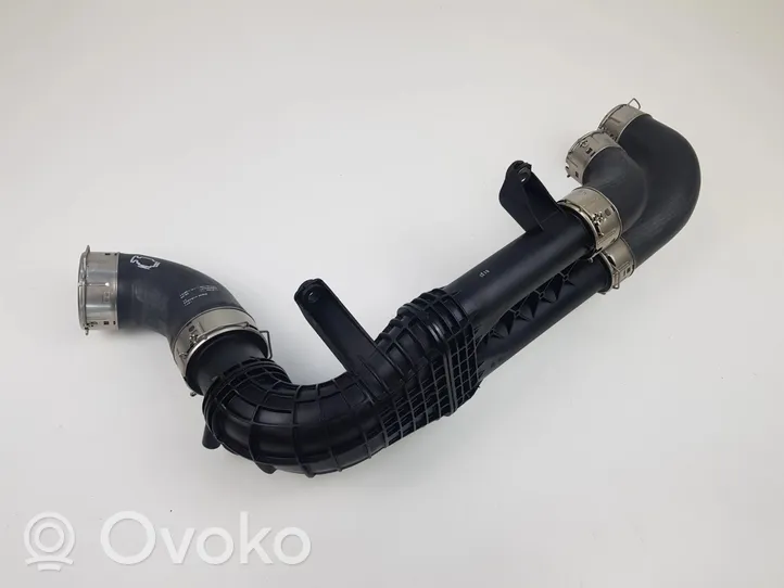 BMW M3 G80 Tubo flessibile intercooler 8054842