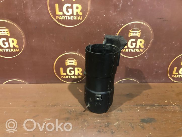 Volvo V70 Fuel filter bracket/mount holder 