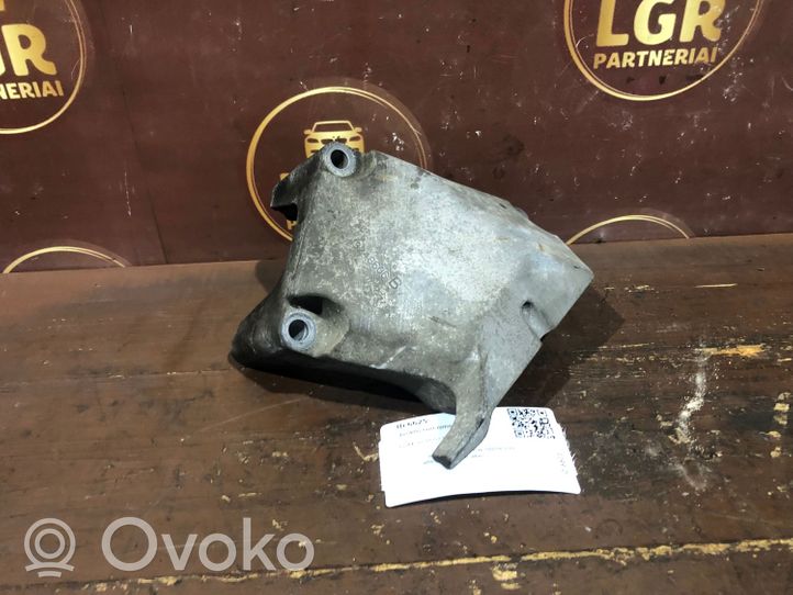 Opel Astra J Engine mounting bracket 13248506