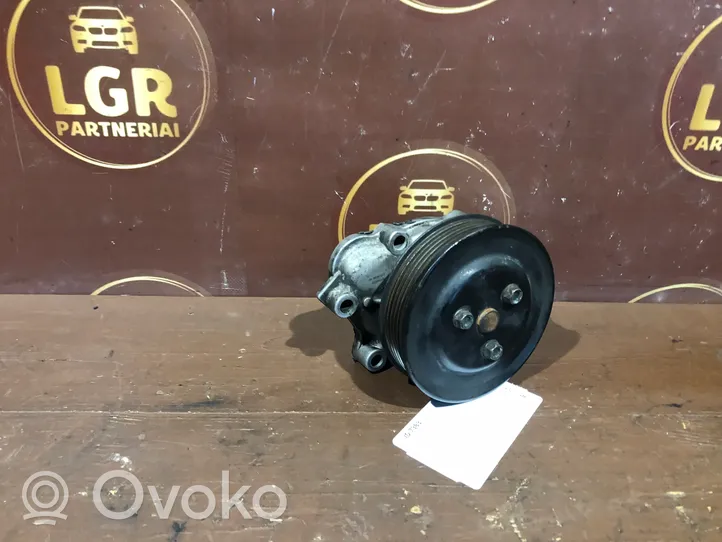 Opel Astra H Water pump 538009610