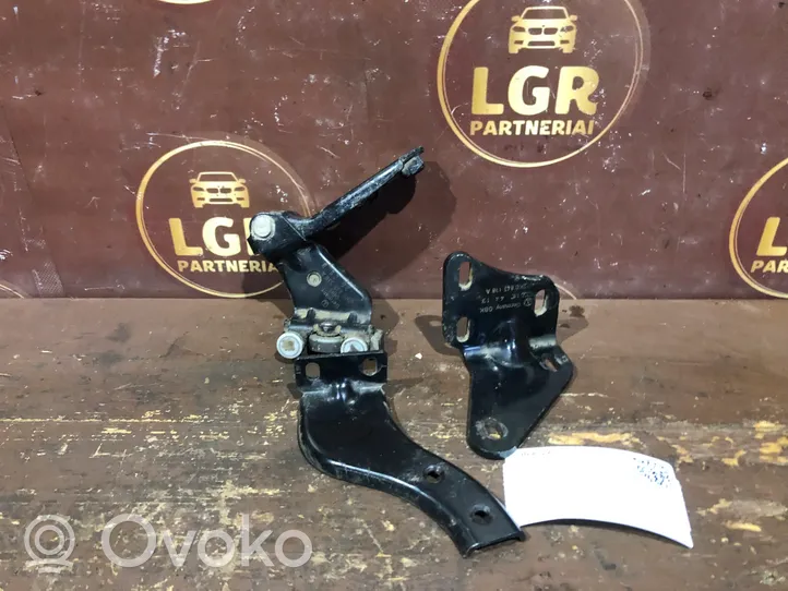 Volkswagen Caddy Guida a rullo centrale per portellone scorrevole 2K0843336A