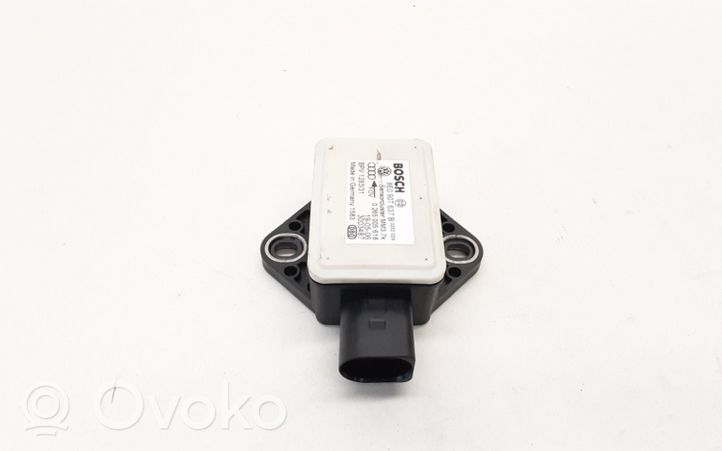 Audi A6 S6 C6 4F ESP (elektroniskās stabilitātes programmas) sensors (paātrinājuma sensors) 8E0907637B