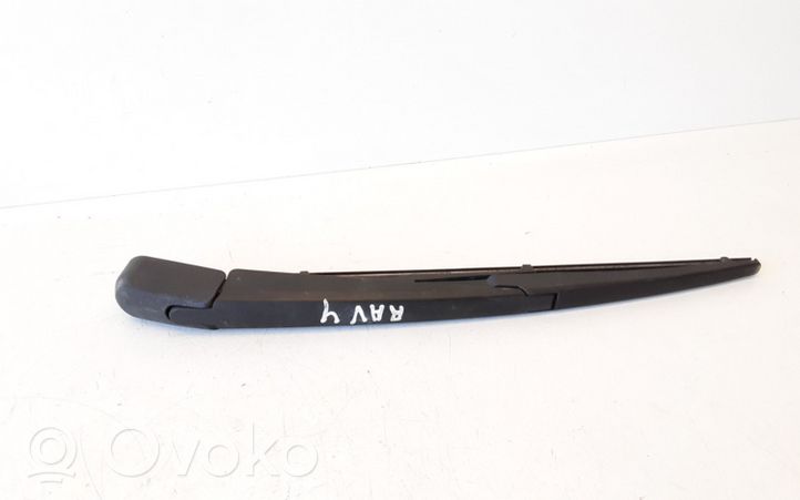 Toyota RAV 4 (XA20) Rear wiper blade arm 