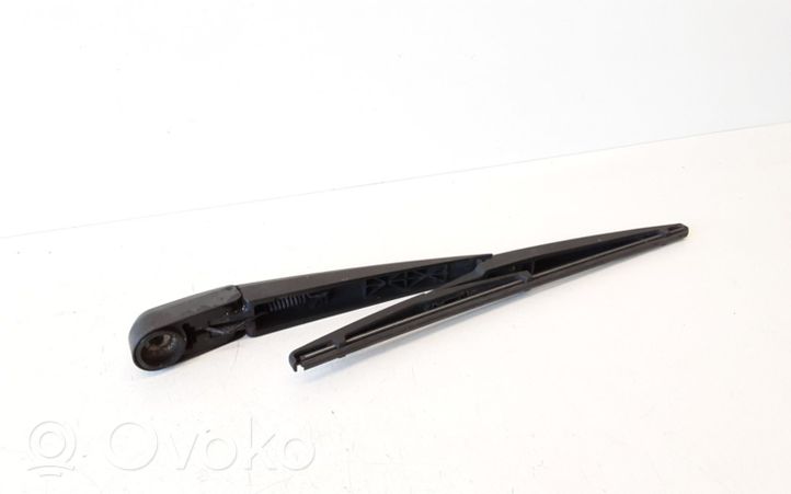 Toyota RAV 4 (XA20) Rear wiper blade arm 