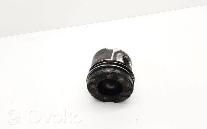 Toyota Avensis T250 Piston 