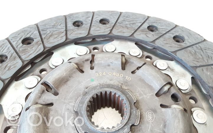 Volvo V50 Clutch pressure plate 324043010