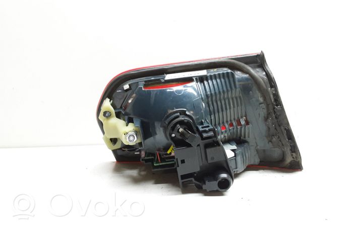 BMW 3 F30 F35 F31 Takaluukun takavalot 7259916