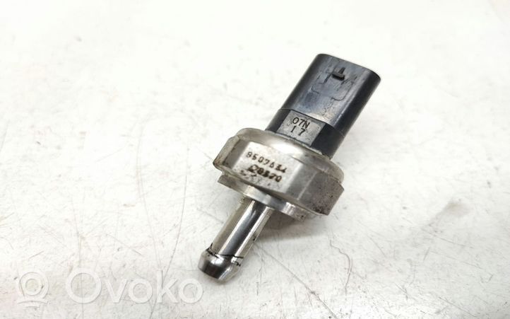 BMW X3 F25 Exhaust gas pressure sensor 9507634