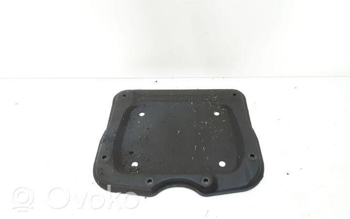 BMW X1 E84 Protezione anti spruzzi/sottoscocca del motore 6795159