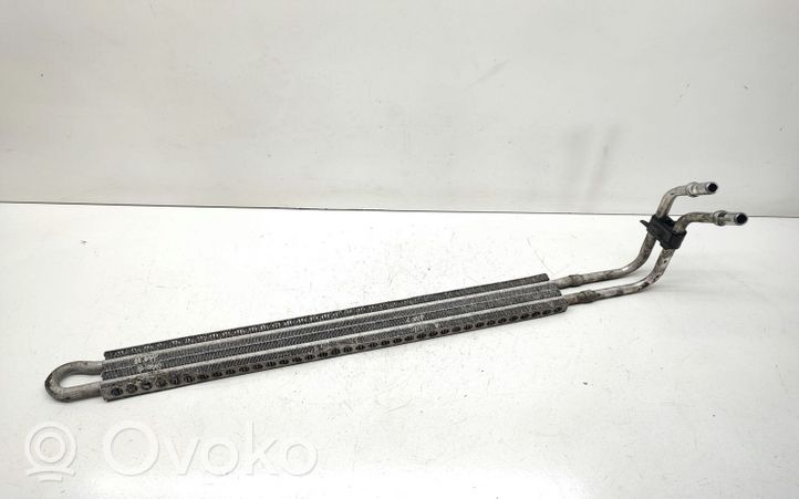 BMW 3 E92 E93 Vairo stiprintuvo radiatorius 7522052