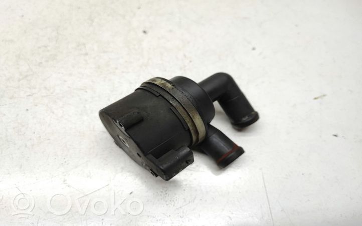 Audi A6 S6 C7 4G Pompa elettrica dell’acqua/del refrigerante ausiliaria 5N0965561A