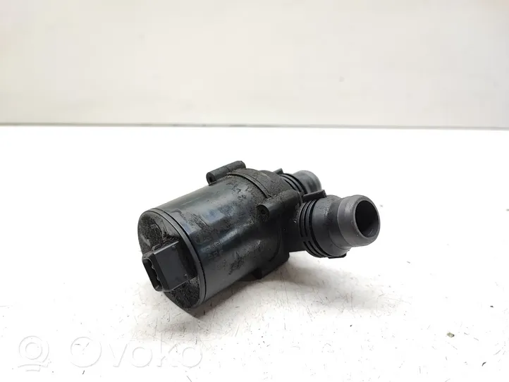 BMW X5 E70 Pompe à eau de liquide de refroidissement 6951549