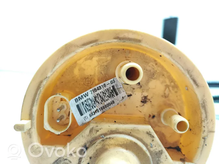 BMW X5 E70 Fuel level sensor 7164316