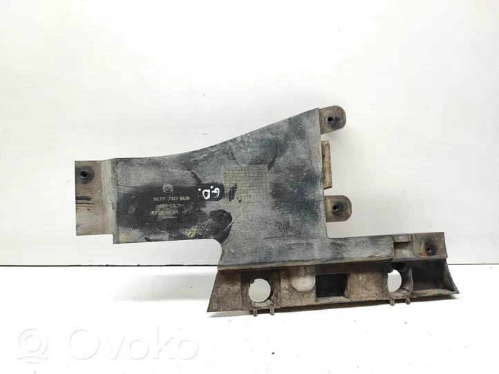 BMW 1 E82 E88 Support de pare-chocs arrière 7141862