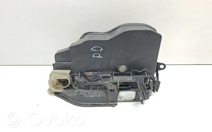 BMW 3 E90 E91 Front door lock 7202144