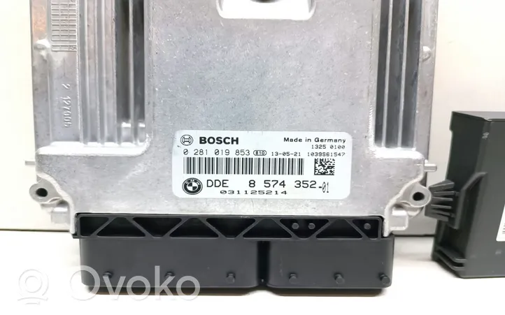 BMW X1 E84 Komputer / Sterownik ECU i komplet kluczy 8574352