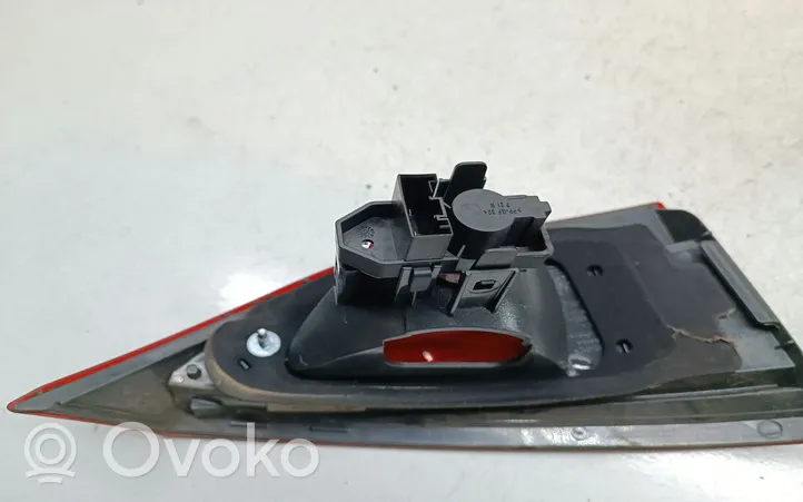 BMW X1 E84 Lampy tylnej klapy bagażnika 2990114