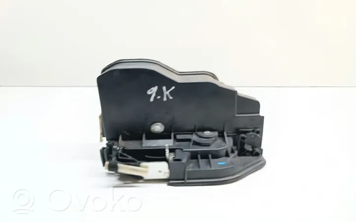 BMW 3 F30 F35 F31 Etuoven lukko 7202147