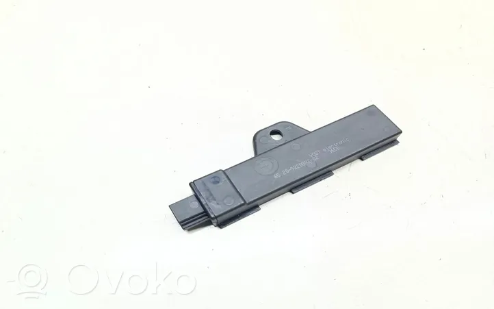 BMW 2 F46 Antena wewnętrzna 9220832