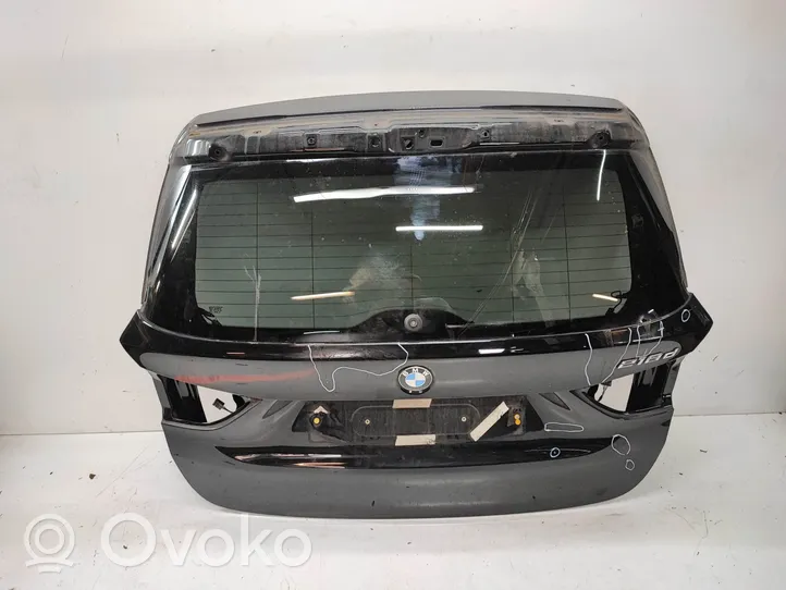 BMW 2 F46 Tylna klapa bagażnika 