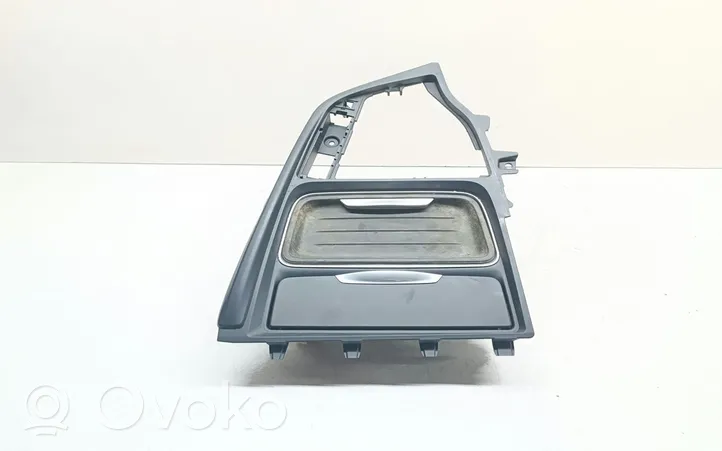 BMW 4 F32 F33 Cup holder 9218926