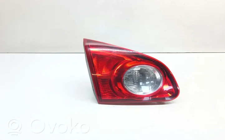 Nissan Qashqai+2 Задний фонарь в крышке 89071063