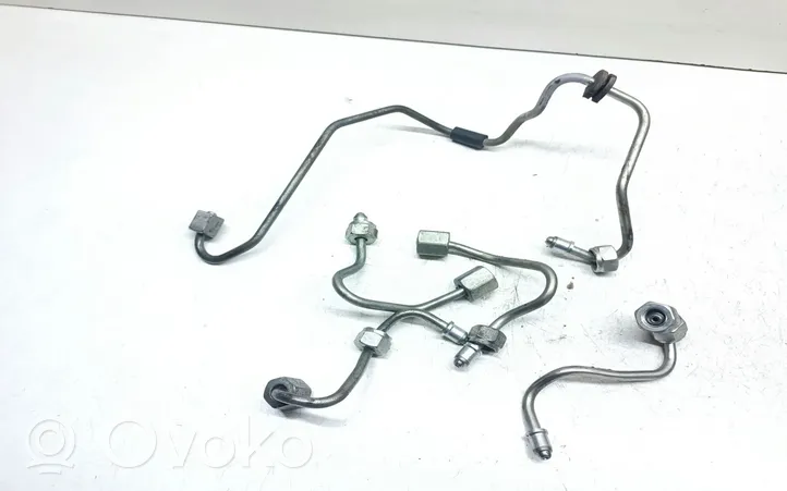 BMW 3 E90 E91 Fuel injector supply line/pipe 