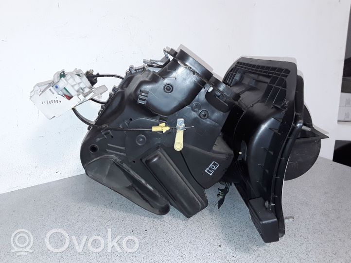 BMW 3 E36 Salono oro mazgo komplektas 8390210