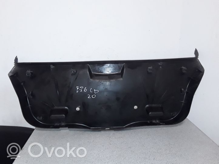 BMW 3 E36 Takaluukun koristelista 51498146171