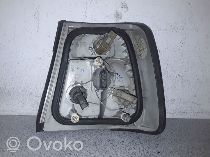 BMW 5 E34 Lampa tylna 1384009