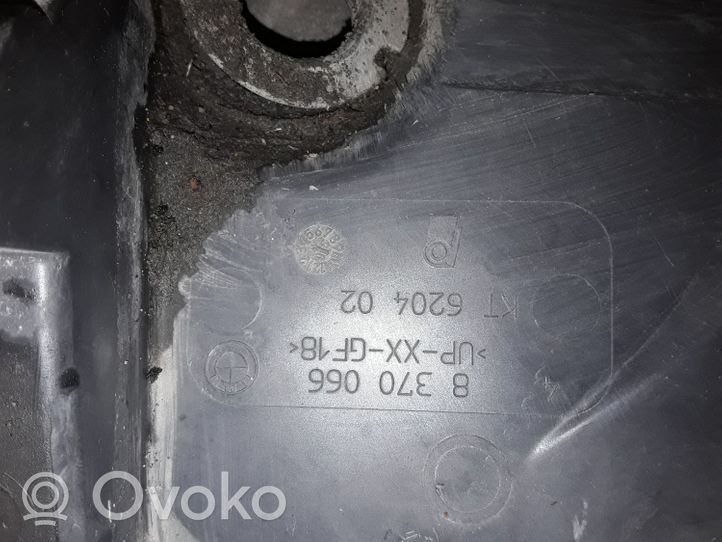 BMW 3 E46 Obudowa / Osłona mikrofiltra kabinowego 8370066