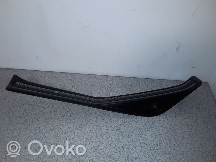 BMW 3 E46 Galinio slenksčio apdaila (vidinė) 51478219187