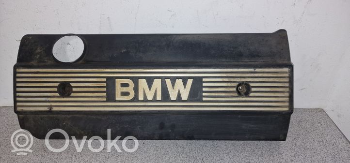 BMW 5 E34 Variklio dangtis (apdaila) 1730358