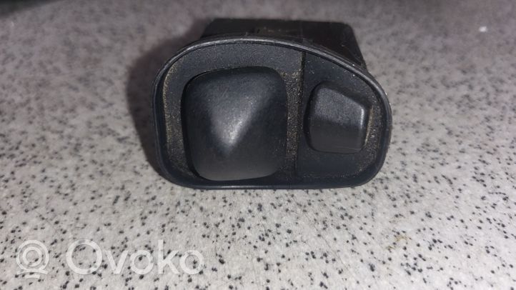 BMW 5 E34 Wing mirror switch 61311369331