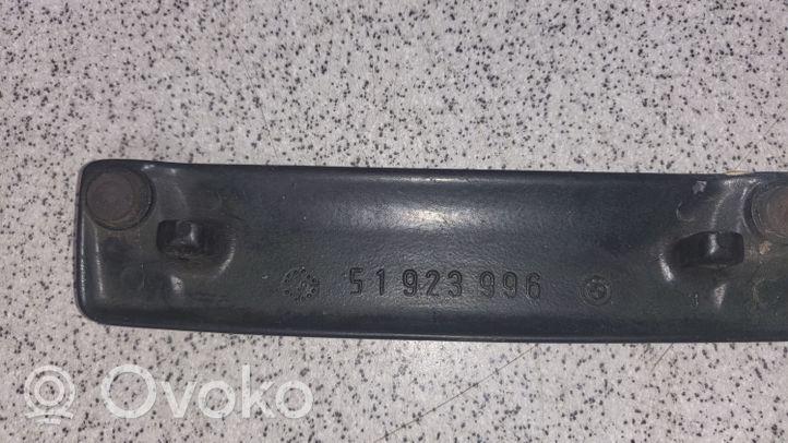 BMW 3 E30 Klamka zewnętrzna drzwi przednich 51923996