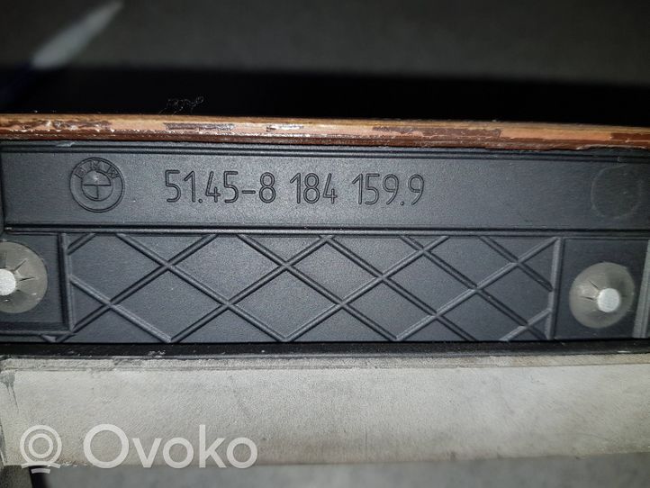 BMW 5 E39 Radion/GPS-laitteen pääyksikön kehys 51458184156