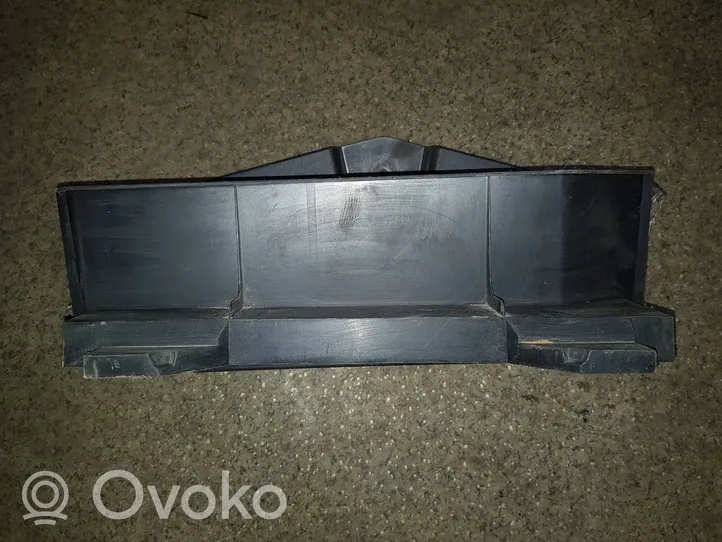 BMW 5 E39 Mantu nodalījums stumbrs 8187266