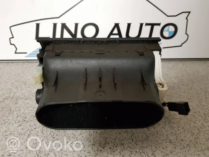 BMW 7 E38 Griglia di ventilazione centrale cruscotto 64228390117