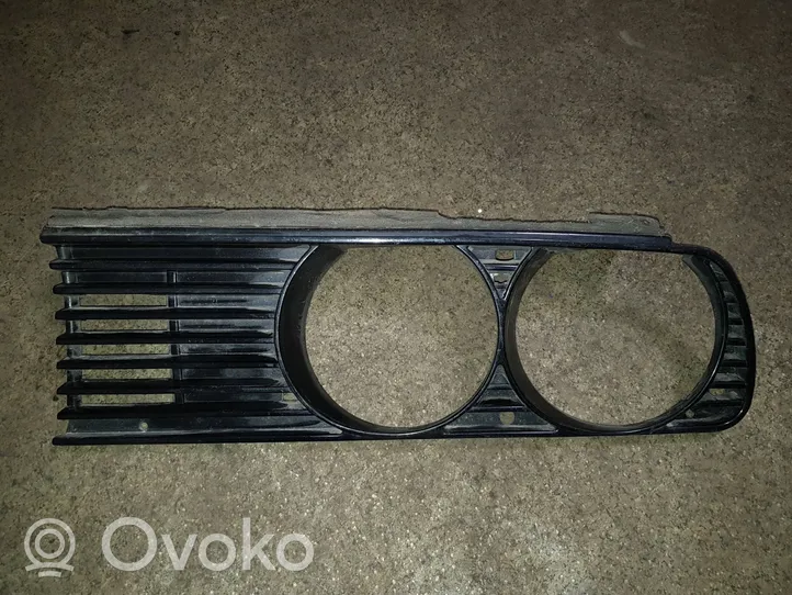 BMW 3 E30 Atrapa chłodnicy / Grill 18760910