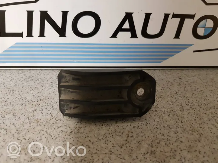 BMW 5 E39 Staffa del pannello di supporto del radiatore 2247896