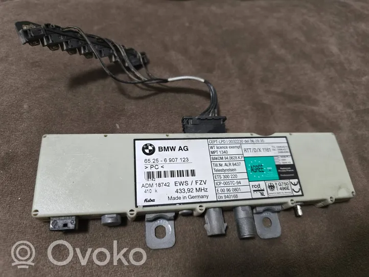 BMW 3 E46 Antenos valdymo blokas 6907123