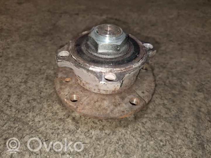 BMW 5 E39 Roulement à billes de roue avant 31221093427