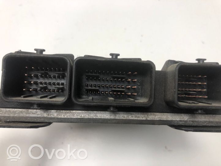 Citroen C4 I Picasso Sterownik / Moduł ECU 0281012140