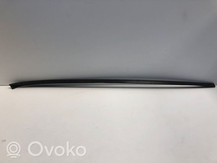 Volkswagen PASSAT B7 Listwa szyby czołowej / przedniej 3C0854328B