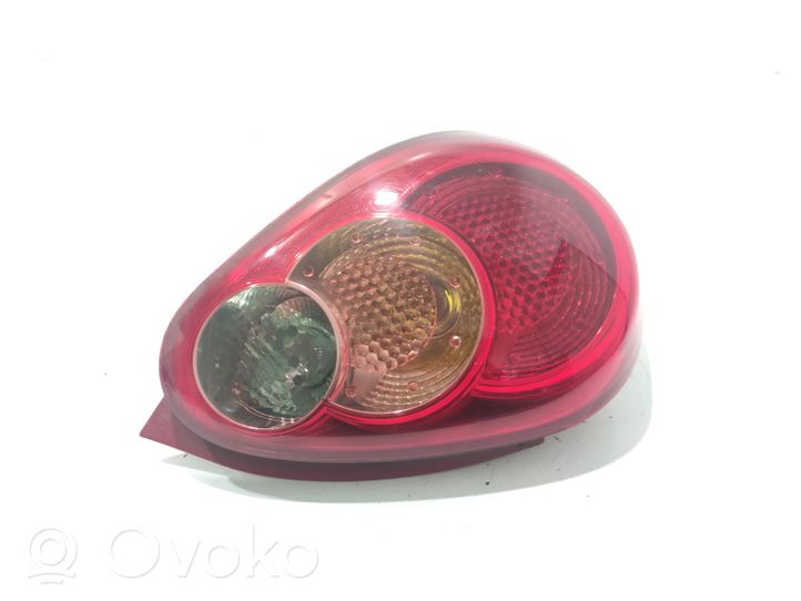 Toyota Aygo AB10 Lampa tylna 815600H010